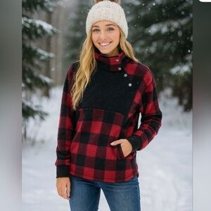 Abercrombie & Fitch Women’s Asymmetrical Fleece Pullover SZ XS Red & Black Plaid